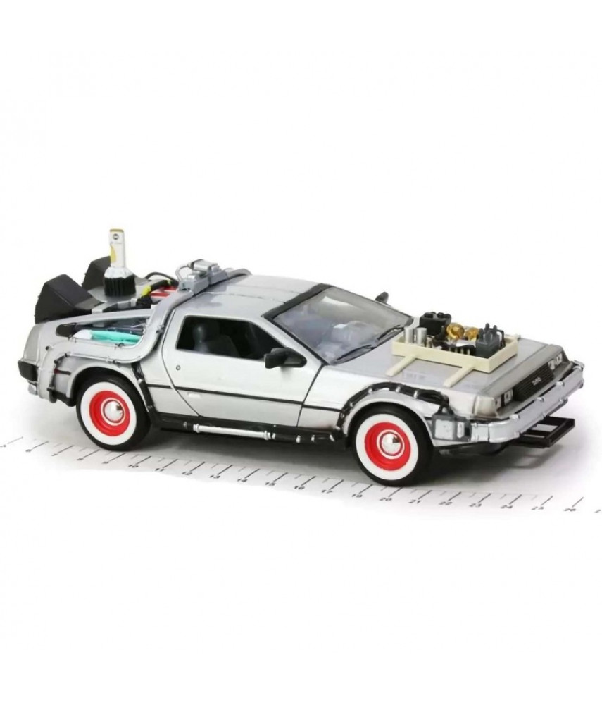 Машинка Back to the Future Delorean 1:24 124441 (Welly)