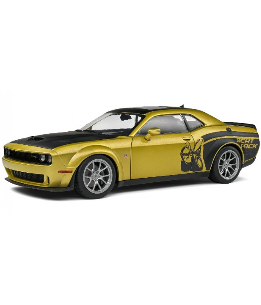 Модель автомобиля 1:18 Dodge Challenger R/T Scat Pack Widebody Gold 2020